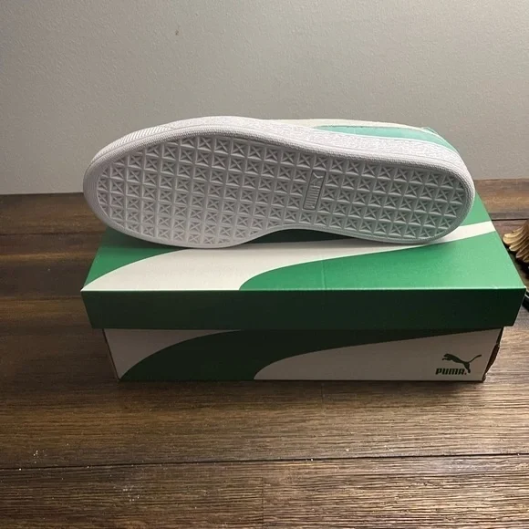 RARE!!!! Brand New in Box classic suede mint/white puma sneakers men’s , size 10 - Picture 2 of 4